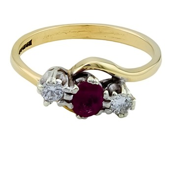 9ct gold Ruby / Diamond 3 stone Ring size O